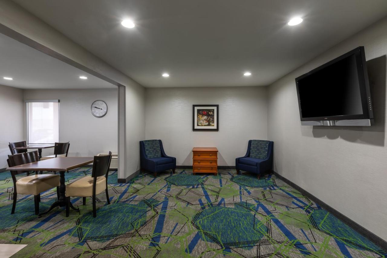 Days Inn By Wyndham Greenville Exteriör bild
