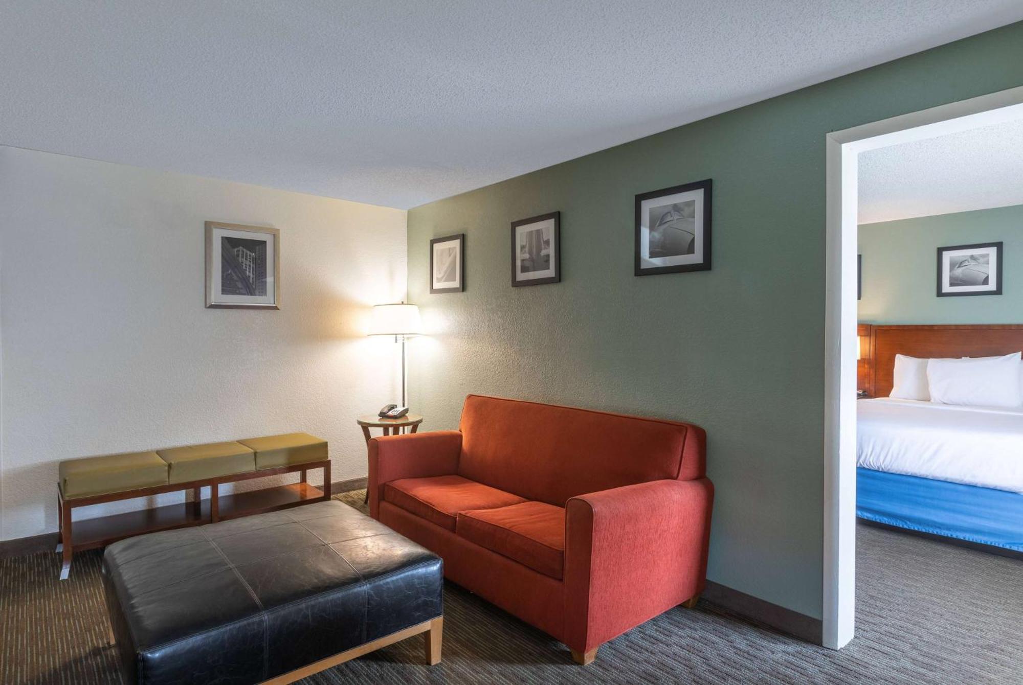 Days Inn By Wyndham Greenville Exteriör bild